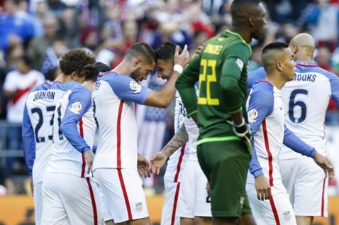 Ντέμπσεϊ παρόντος πάσα αρχή παυσάτω