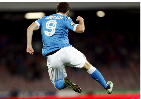 “Καμία επαφή της Άρσεναλ με Ιγκουαΐν”