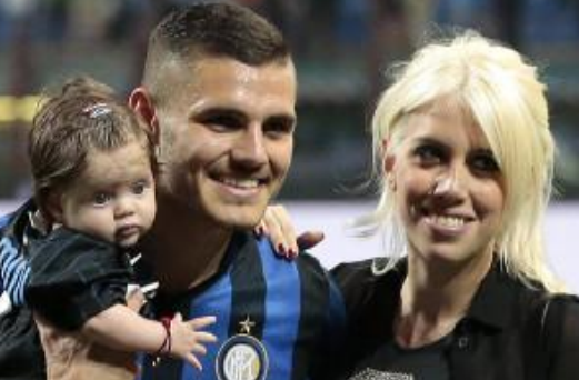 Kαι οι Γιουβέντους, Νάπολι στο κόλπο για Ικάρντι