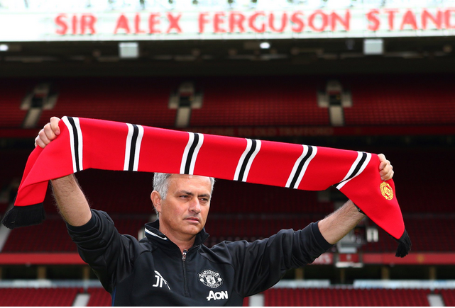 Μουρίνιο: “Πίεση; Εδώ υπάρχουν προπονητές που είναι χωρίς τίτλο για 10 χρόνια”