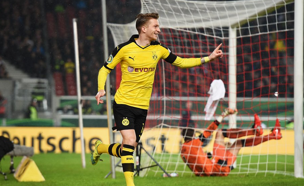 Το περιβραχιόνιο πάει στον πιστό στρατιώτη… Ρόις!