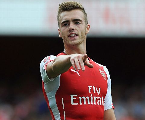 O Μουστάφι ήρθε, ο Τσέιμπερς φεύγει