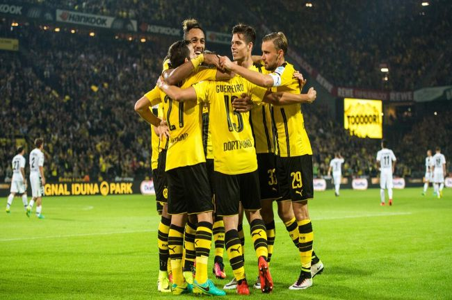 Μπορούσια Ντόρτμουντ: Με ταβάνι τον… ουρανό!