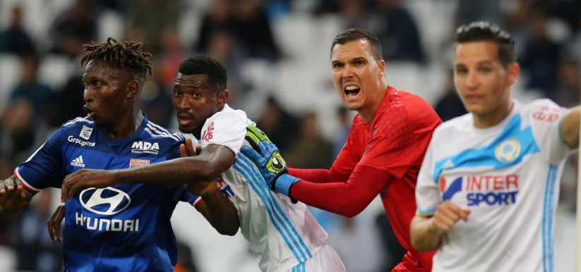 Μισές… δουλειές