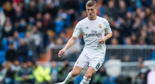 “Σφάζονται” στα πόδια του Κρόος Σίτι και Γιουνάιτεντ