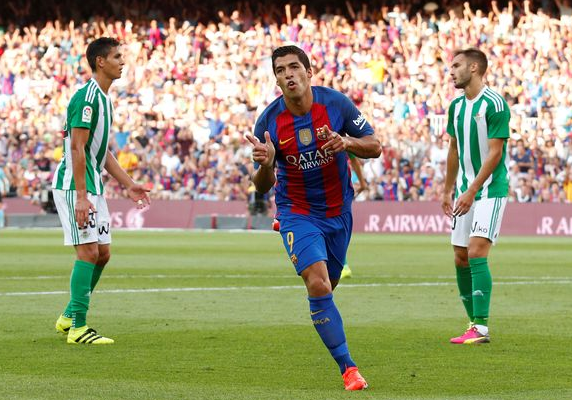 “Δάγκωσε” και τη Χιχόν ο Σουάρεζ! (vid)