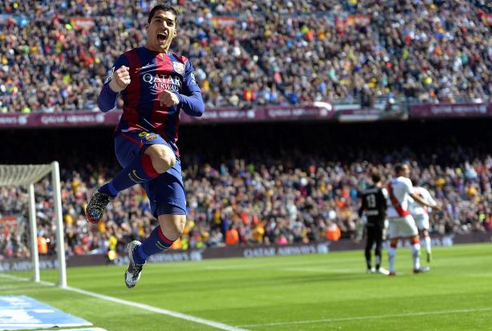 Ξεπέρασε όλα τα ιερά τέρατα της Μπαρτσελόνα ο Σουάρεζ! (vid)