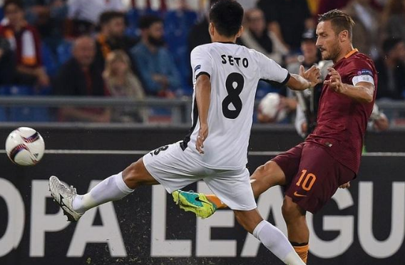 Άστρα-ψε και βρόντηξε η Ρόμα (vid)