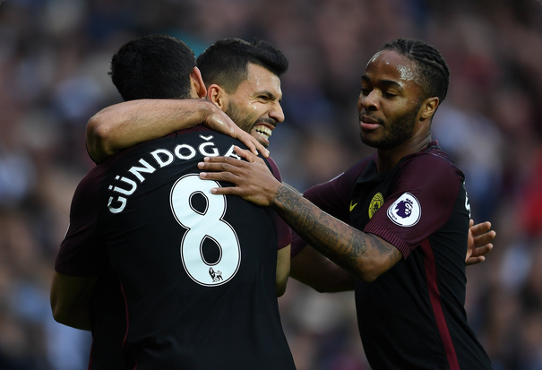 Λερώνει “παραθυράκια” ο Αγκουέρο! (vid)