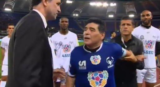 Μεγάλος τσαμπουκάς του Μαραντόνα σε Βερόν (vid)