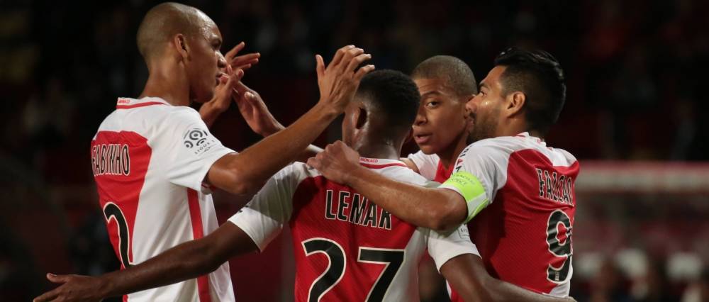 Ακατάλληλες σκηνές για… ανηλίκους από τη Μονακό!