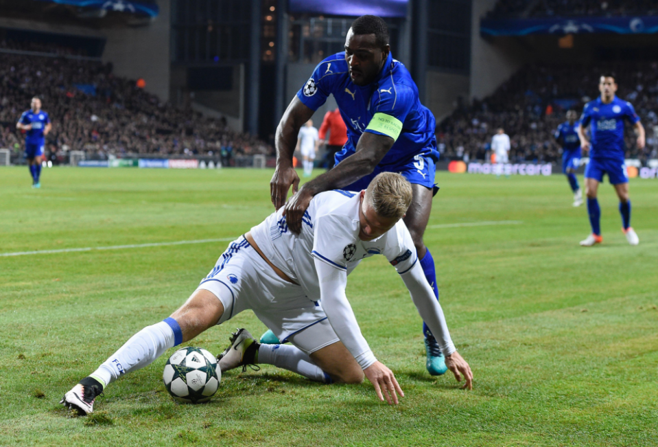 Ευρωπαϊκή άμυνα από μπετόν η Λέστερ