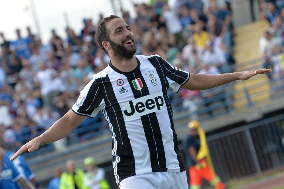 Ιγκουαΐν: «Δύσκολη απόφαση αλλά με έκανε χαρούμενο η αποχώρηση από τη Νάπολι»