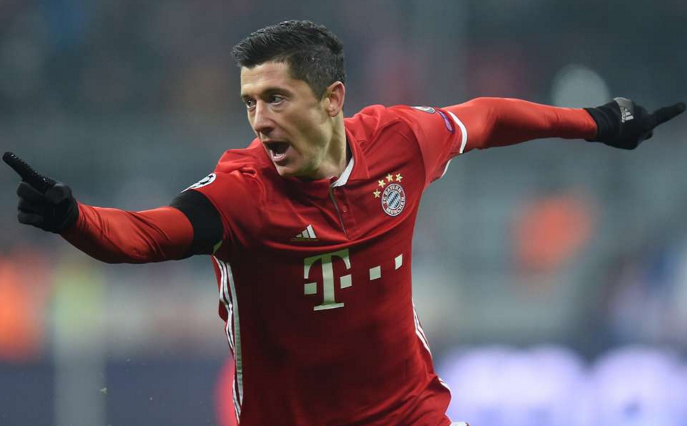 H συνάντηση του Αλαρντάις με τον Λεβαντόφσκι