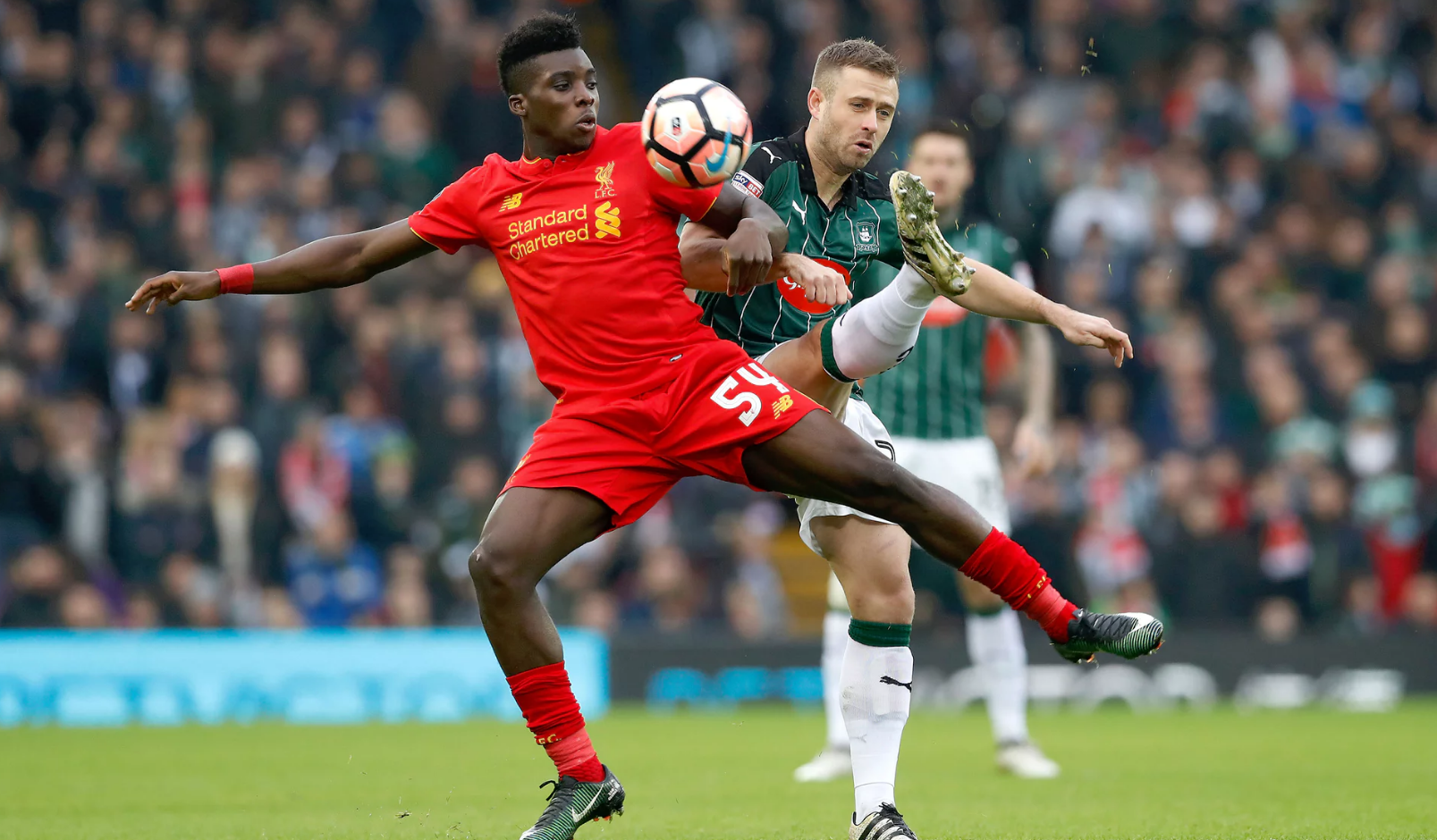 Οι “κόκκινοι” χάρισαν παράταση ζωής στην Πλίμουθ (vid)