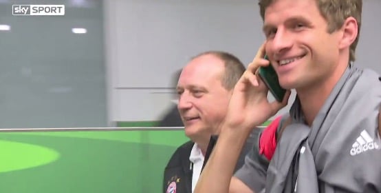 Ο Μίλερ έκανε τη φάρσα της σεζόν σε δημοσιογράφους! (vid)