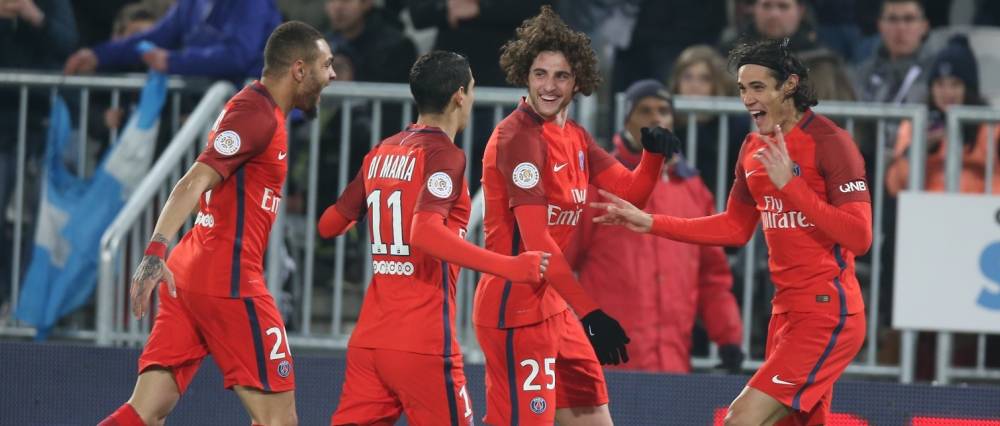 Δεν χαμπαριάζει από έδρες η Παρί!