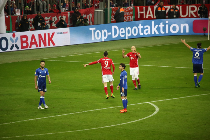 Ριμπερί κερνούσε, Λεβαντόβσκι τα… κολλούσε!