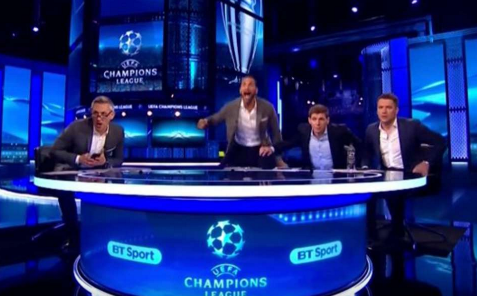 Σήκωσαν το στούντιο στο πόδι (vid)