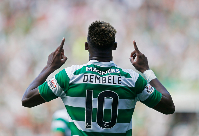 Κάνει πλάκα στους Σκωτσέζους ο Ντεμπελέ! (vid)