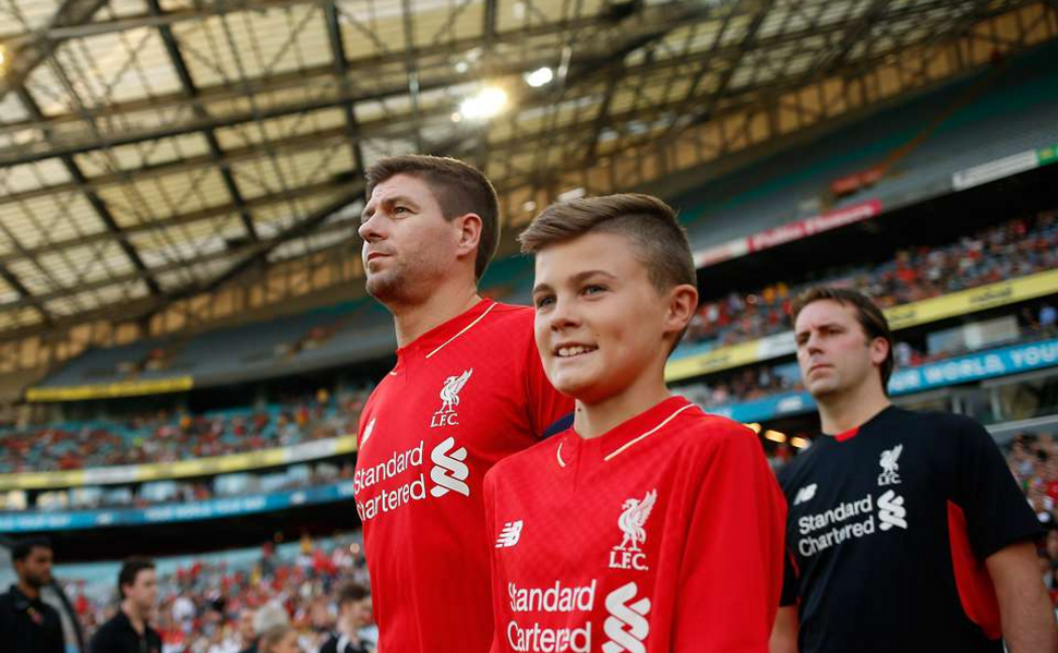 Έλαμψε ο Τζέραρντ στο θρυλικό φιλικό (vid)