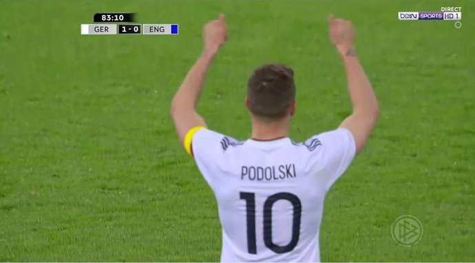 “Γλέντησαν” τον Ποντόλσκι οι Γερμανοί όταν βγήκε αλλαγή! (vid)