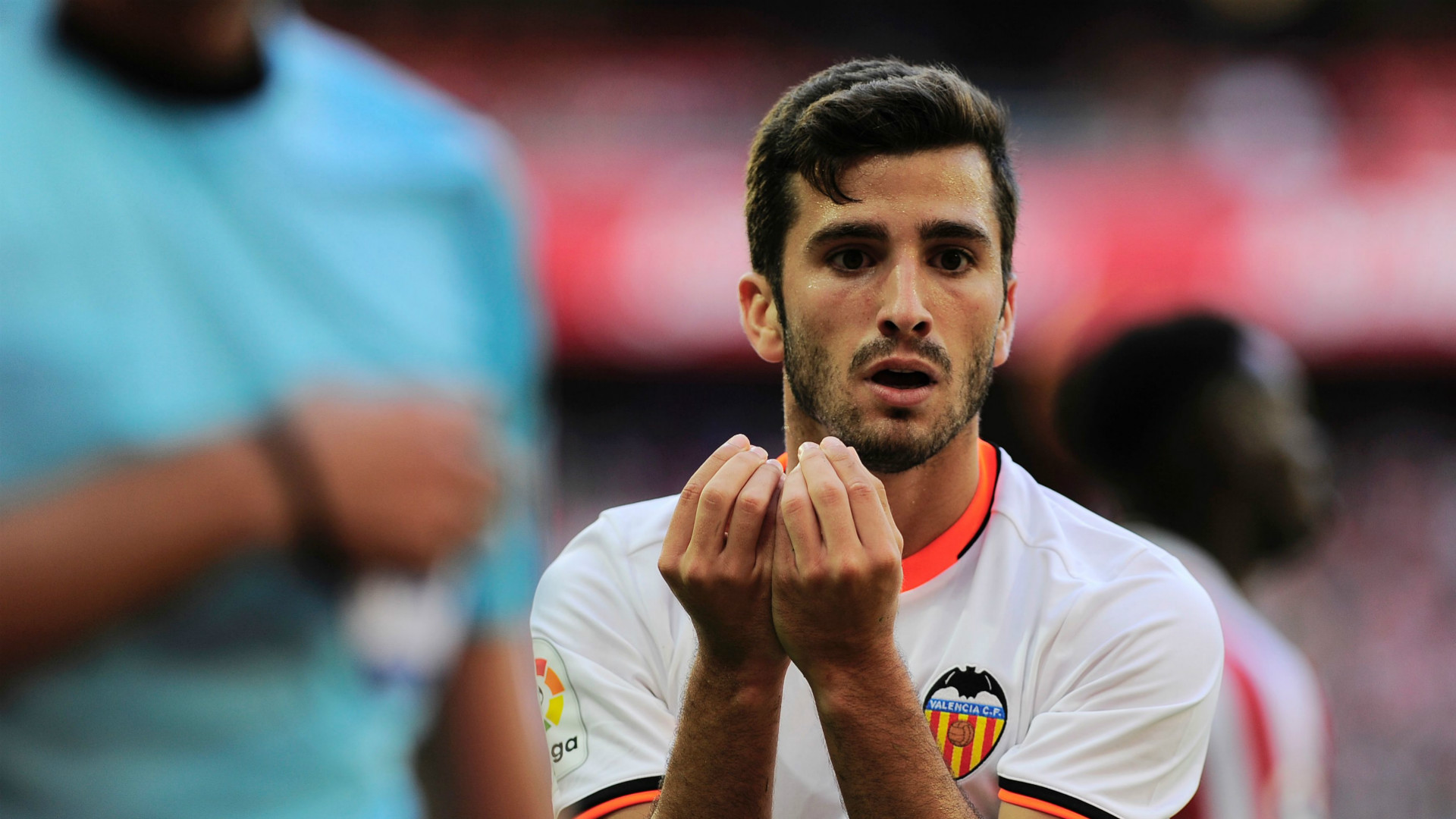 Γκαγιά : “Μην απασχολείτε άσκοπα τους γιατρούς”!