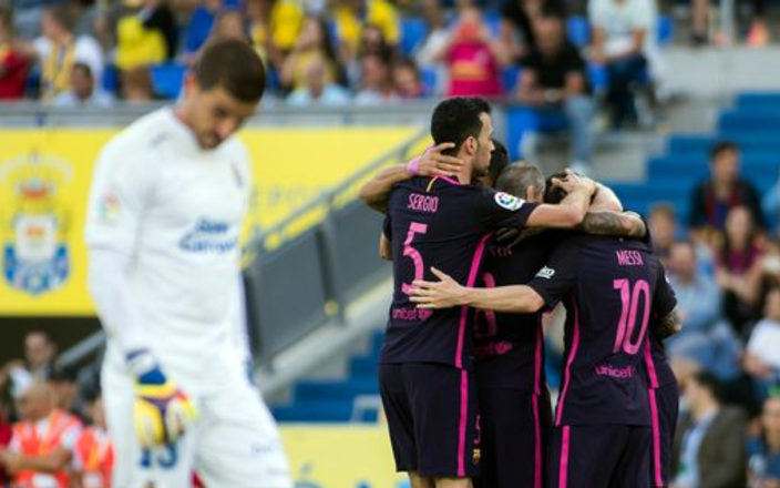 Mε ήσυχη τη συνείδησή της (vid)