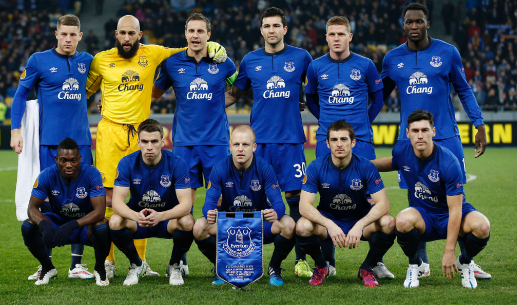 Χάλια μαύρα η νέα φανέλα της Έβερτον (pic)