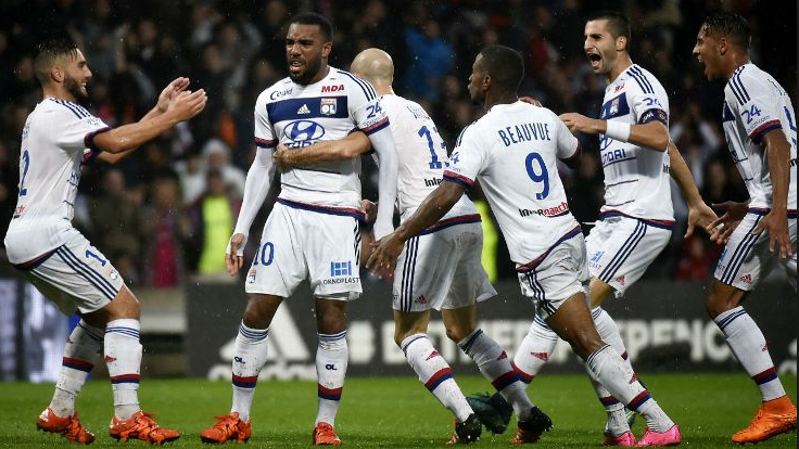 Αποχαιρέτησε με γκολάρα ο Λακαζέτ (vid)