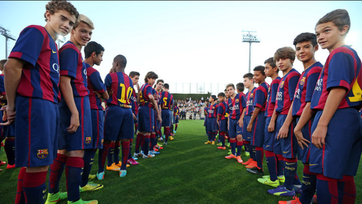 Δεν άφησαν κούπα για κούπα οι μικροί της Μπαρτσελόνα (pics)