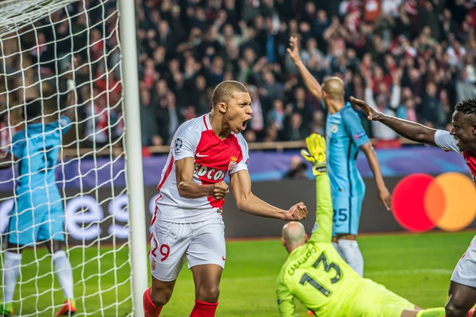 Μετά τη Ρεάλ και η Παρί κάνει “πέσιμο” σε Εμπαπέ!