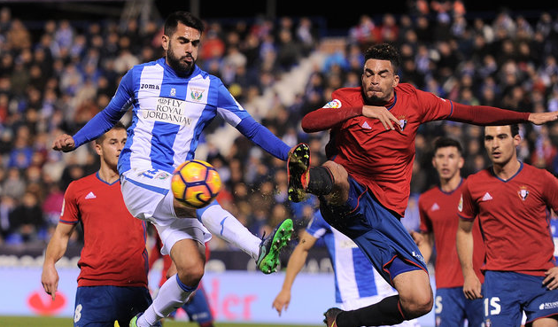 Ενισχύθηκε με Ινσούα η Σάλκε