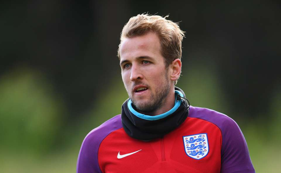 Λίνεκερ: «Ο Κέιν αξίζει πάνω από 100 εκατομμύρια»