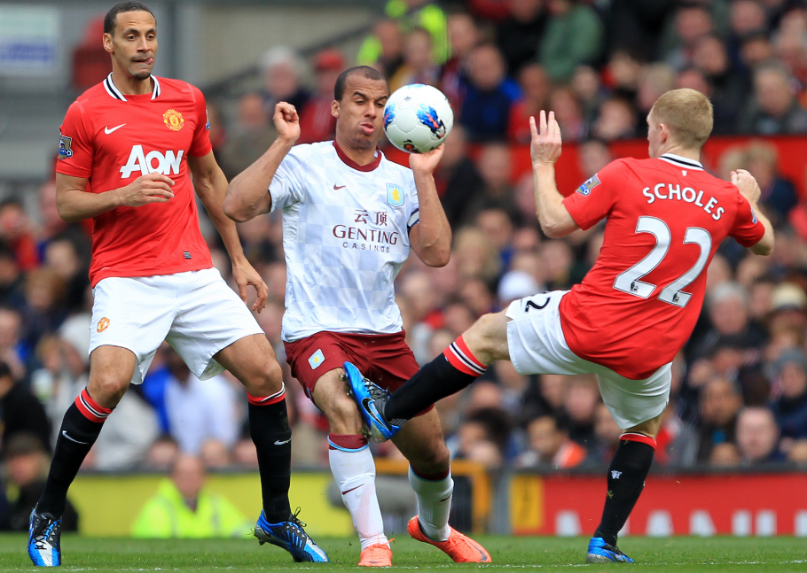 Σκόουλς: “Όλοι θέλαμε να κλοτσήσουμε τον Ροναλντίνιο”