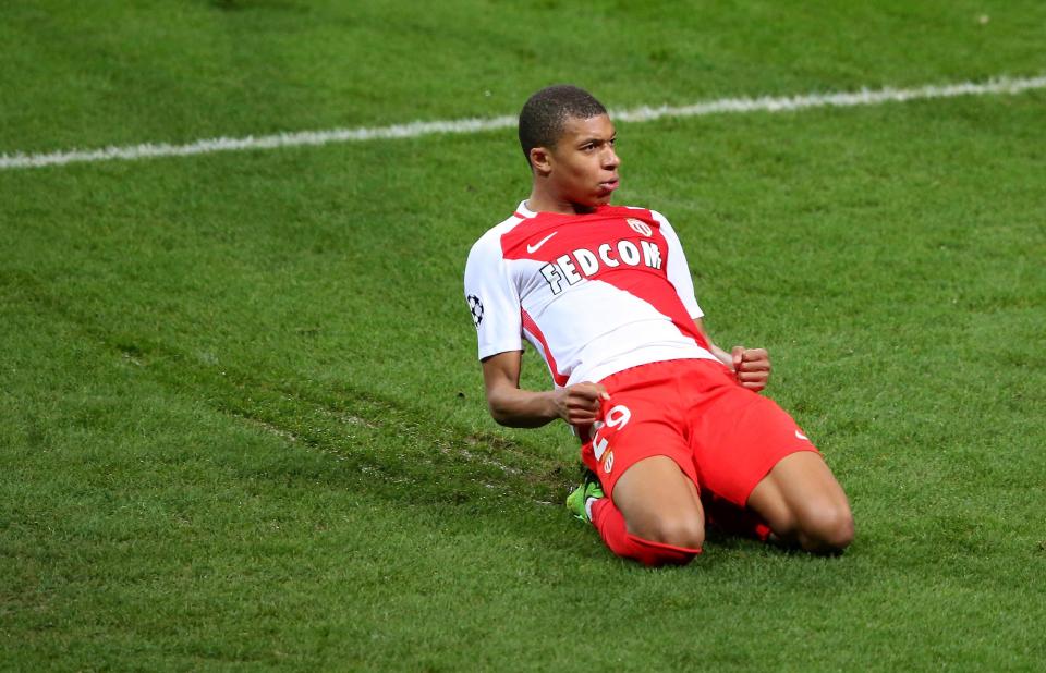 “Θέλει να παραμείνει στη Μονακό ο Εμπαπέ”