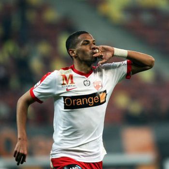 Κεφαλιά- κανονιά από τον γιο του Ριβάλντο! (vid)