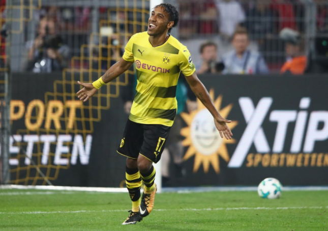 Στο ρελαντί η Ντόρτμουντ με σόου Ομπαμεγιάνγκ