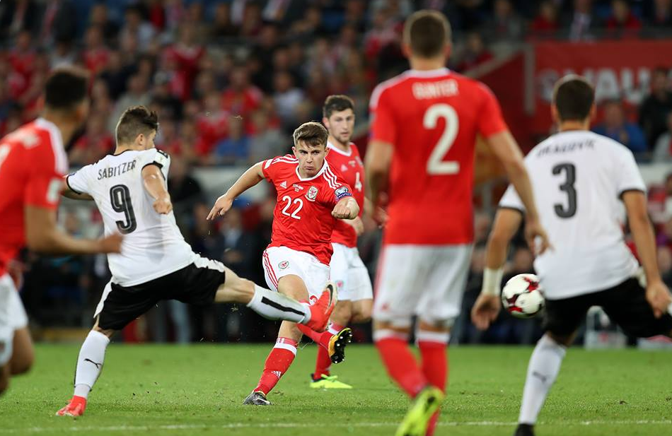 Η διπλή ποδιά του Μπέιλ (vid)