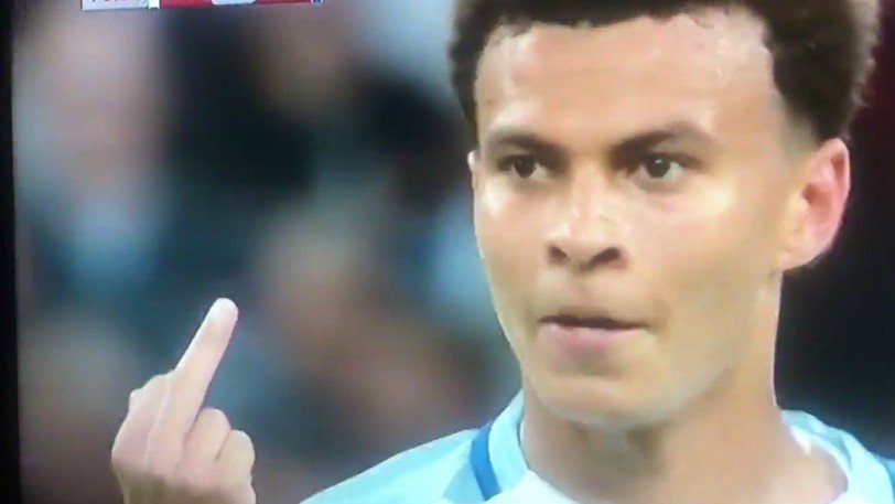 Χαμός με το δάχτυλο του Ντέλε Άλι