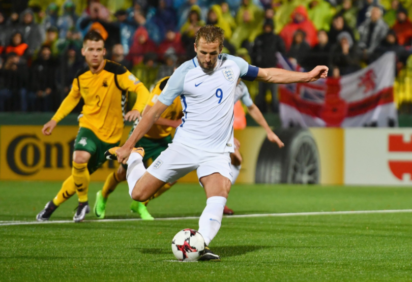 “Αγγαρεία” και… διπλό η Αγγλία (vid)