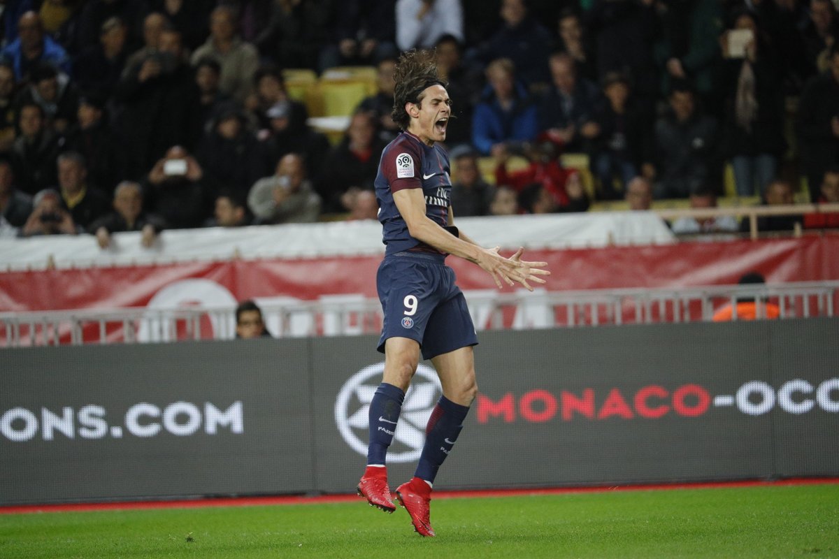 Ακάθεκτοι οι Παριζιάνοι