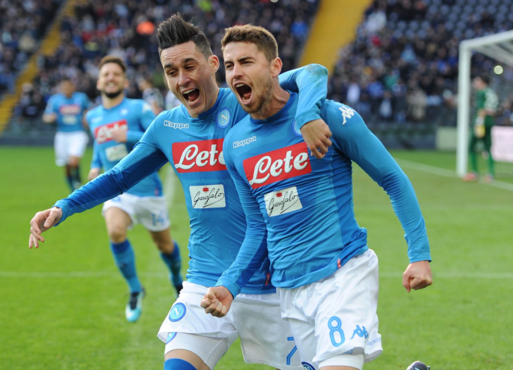 Δεν αφήνει την κορυφή η Νάπολι!