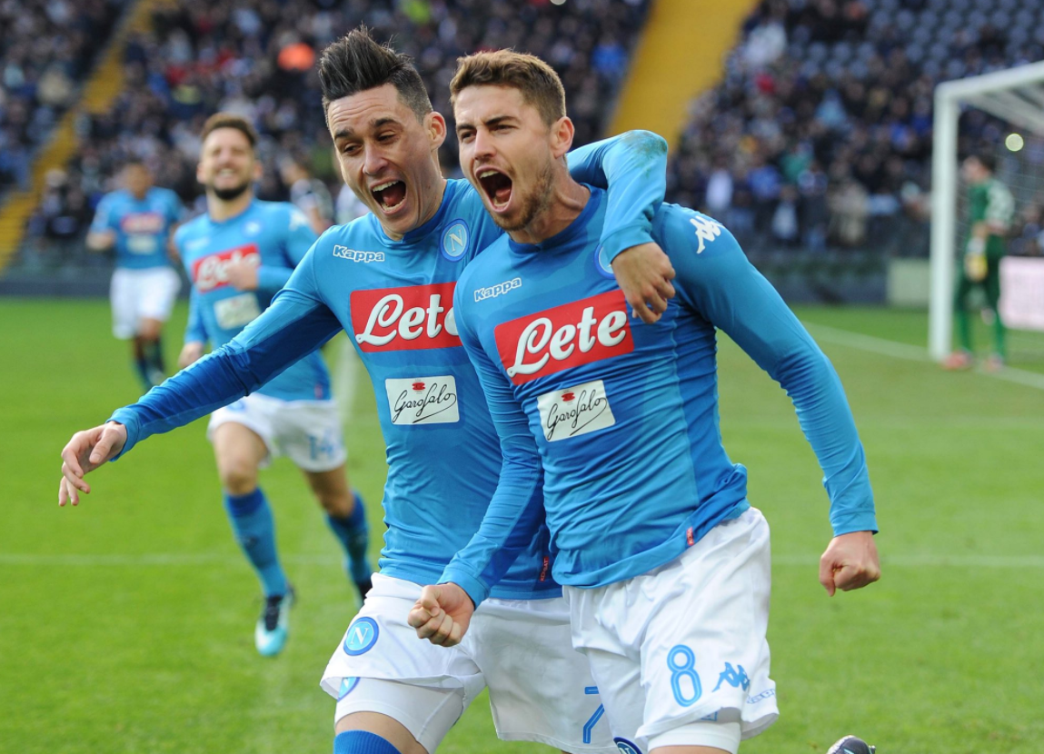 Δεν αφήνει την κορυφή η Νάπολι!