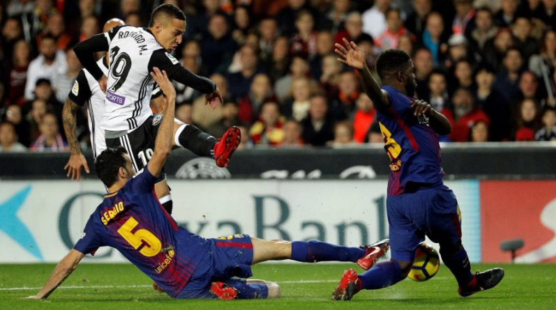 Συνεχίζουν τις πτήσεις οι «νυχτερίδες»