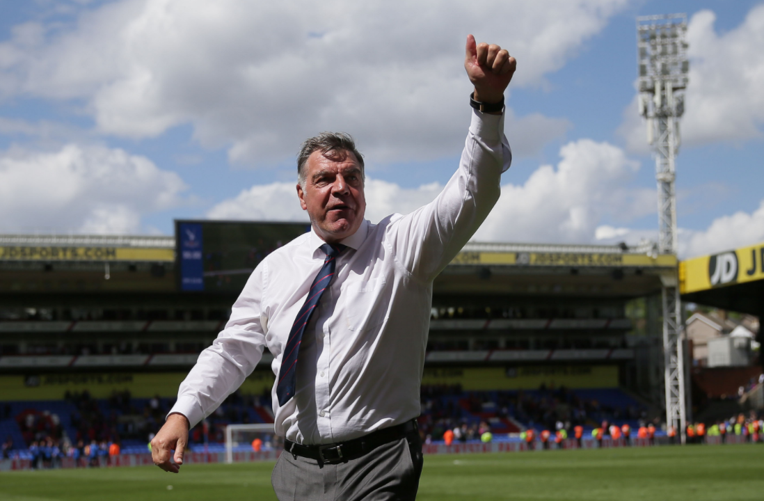 Θέμα ωρών του Άλαρνταϊς στην Έβερτον