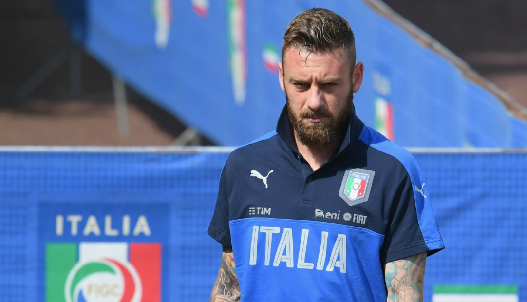 Με δάκρυα στα μάτια αποχώρησε και ο Ντε Ρόσι (pic)