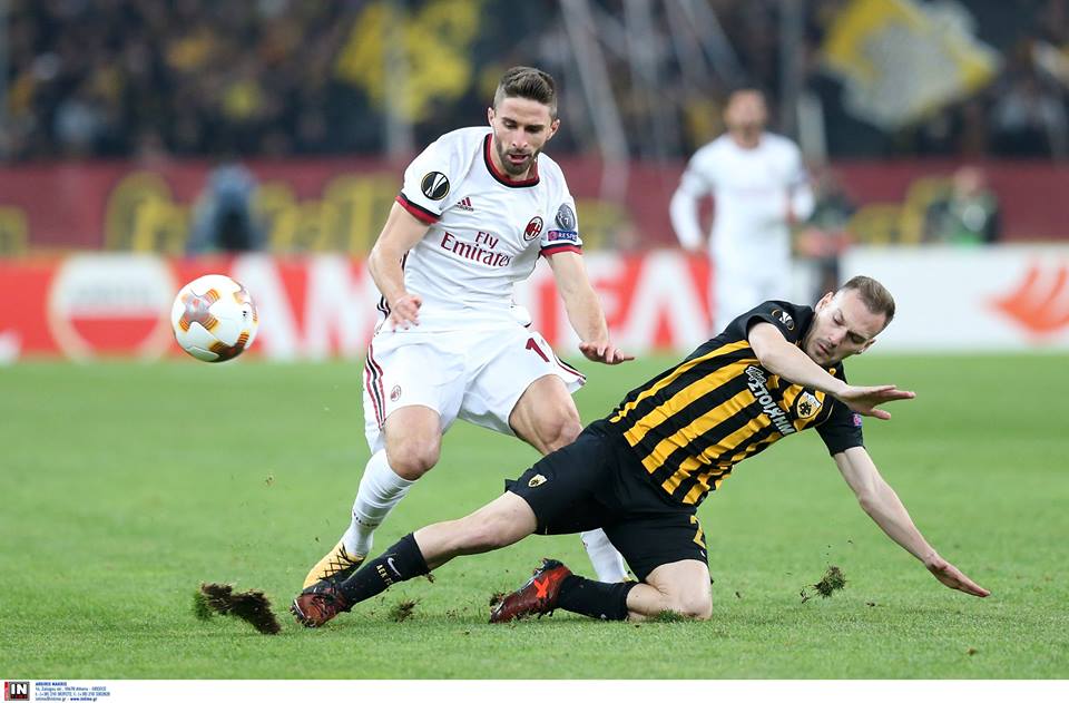 “Αγκαλιάζει” την πρόκριση η ΑΕΚ