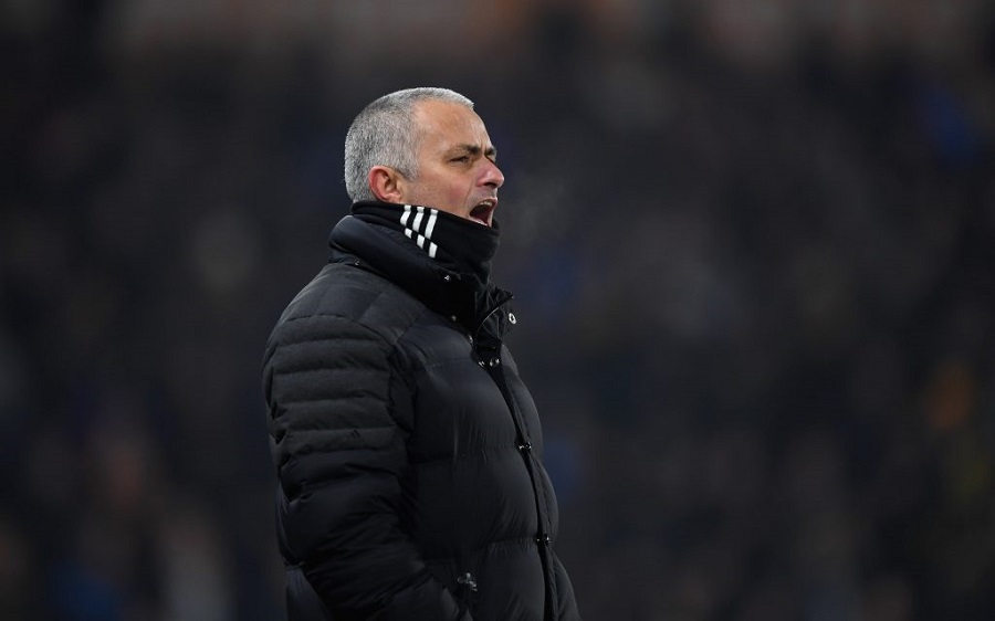 Μουρίνιο για Σίτι: “Τους χτυπάει αέρας και… πέφτουν”