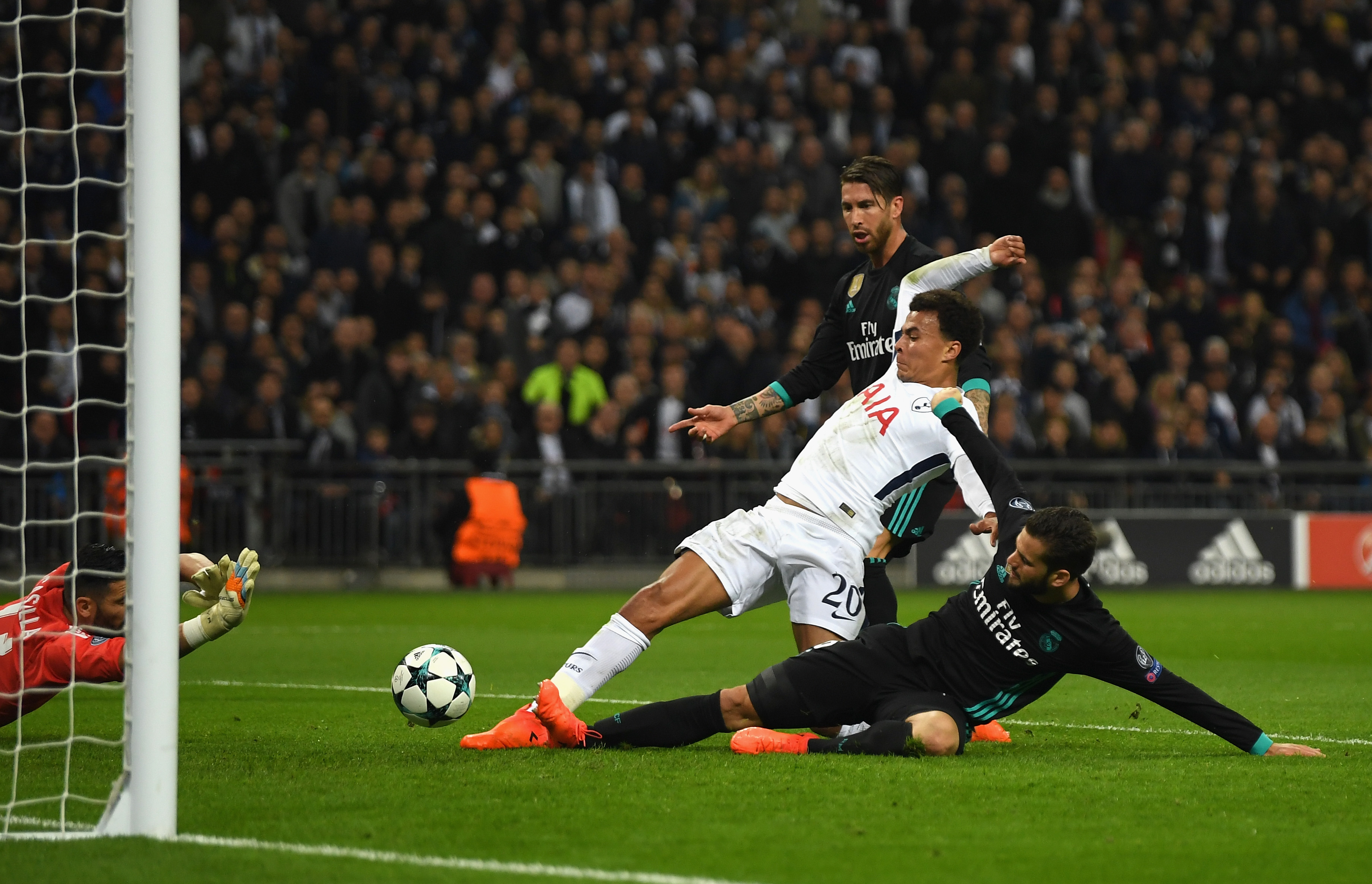 Θαυμάζει τη Μπάγερν ο Ντέλε Άλι